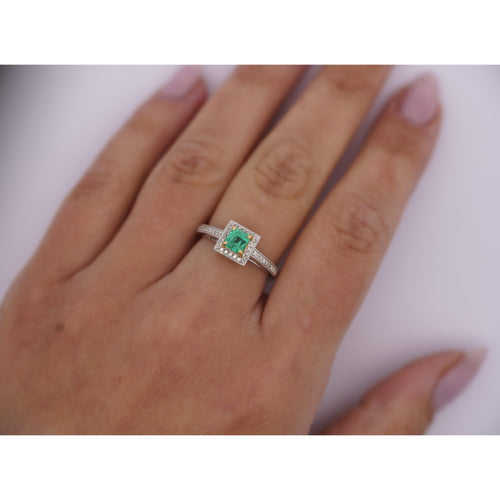 0.61 Carat Emerald & Diamond Square Shape Ring in 14K White Gold Size 6.5