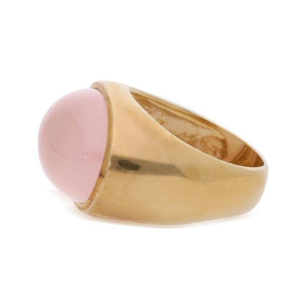 16 Carat Oval Pink Quartz Cabochon 14K Yellow Gold Vintage Dome Bold Signet Ring