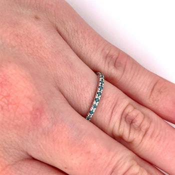 18K Solid White Gold Blue Round Cut Diamond Band Ring – Assay Jewelers