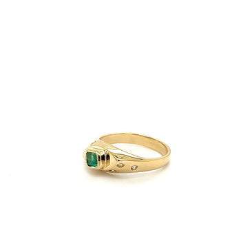 18K Yellow Gold Bezel Set Natural Emerald and Floating Round Diamond Ring – Assay Jewelers
