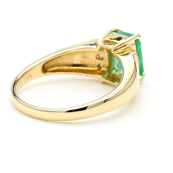 1.60 Carat Emerald & Diamond 14K Gold Classic Set Ring