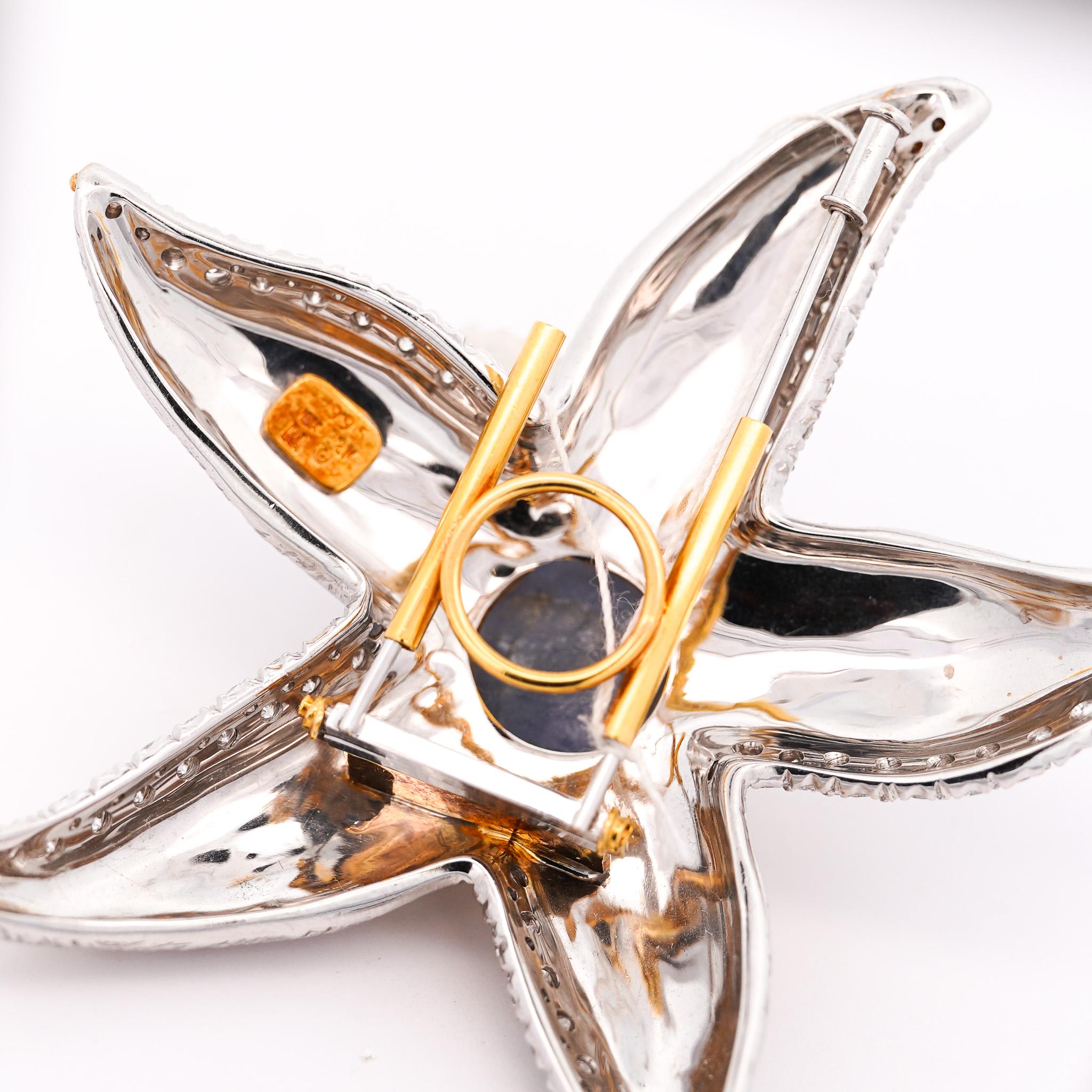 20.22 Carat Star Sapphire Starfish Pendant Brooch in 22K and 18K Gold