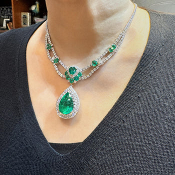 45,58 carats TW, collier chandelier à pendentif en émeraude colombienne et diamants – Assay Jewelers