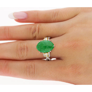 Bague en jade jadéite de 4,76 carats avec diamants jaunes taille trapèze en pierres latérales, en or blanc 18k – Assay Jewelers