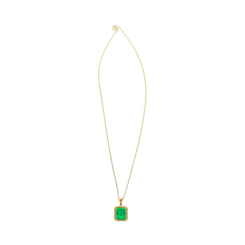 Collier avec pendentif en émeraude naturelle de 5,42 carats et halo de diamants jaunes en or 18k – Assay Jewelers