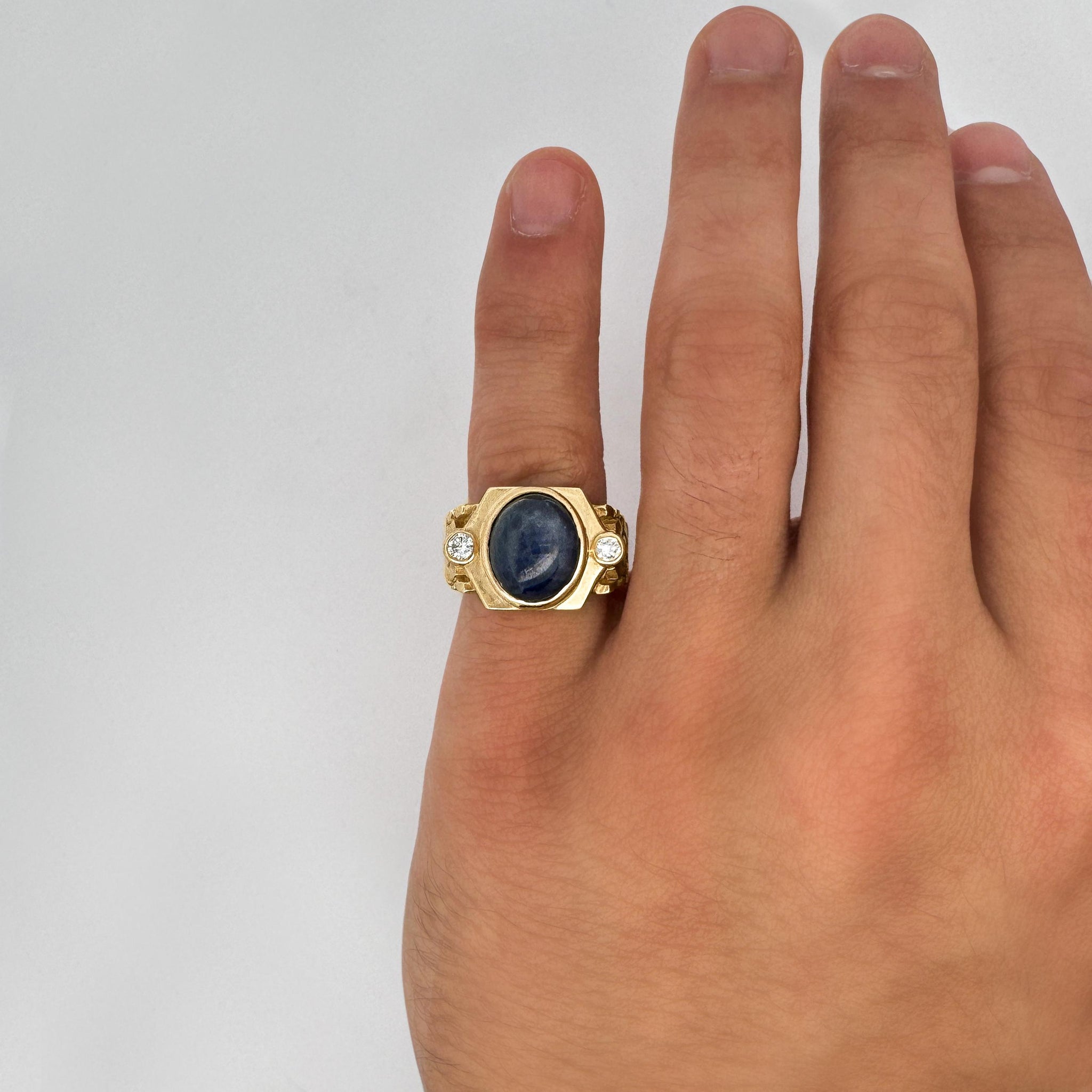 7 Carat Blue Star Sapphire Cabochon & Diamond 14K Gold Nugget Mens Ring