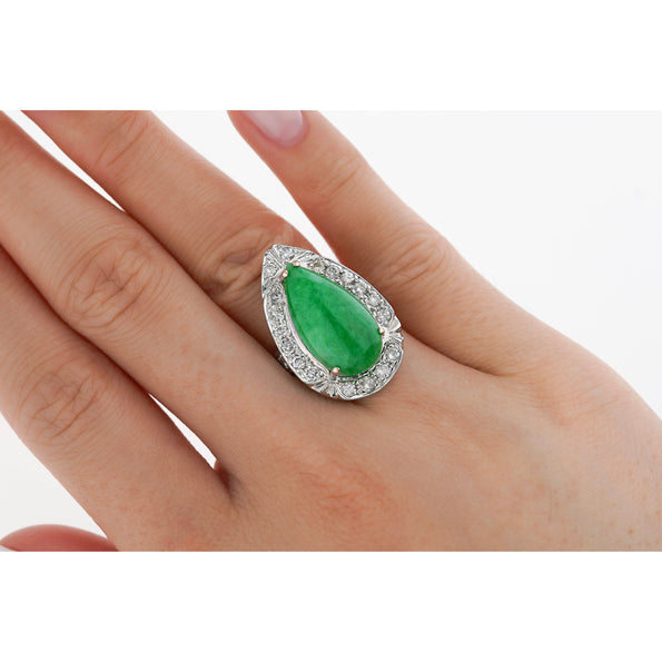 alt
Bague halo en jade et diamants de 7,88 carats en or blanc 18 k