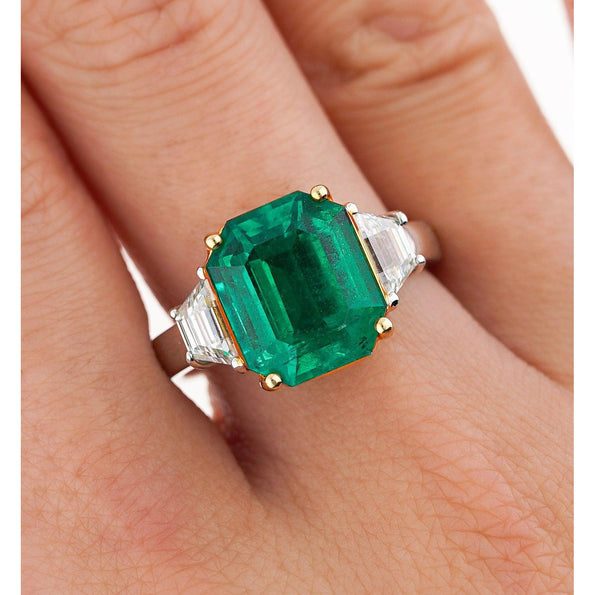 GRS Certified 4.90 Carat Insignificant Oil Colombian Emerald & Trapezoid Cut Diamond 3-Stone Ring