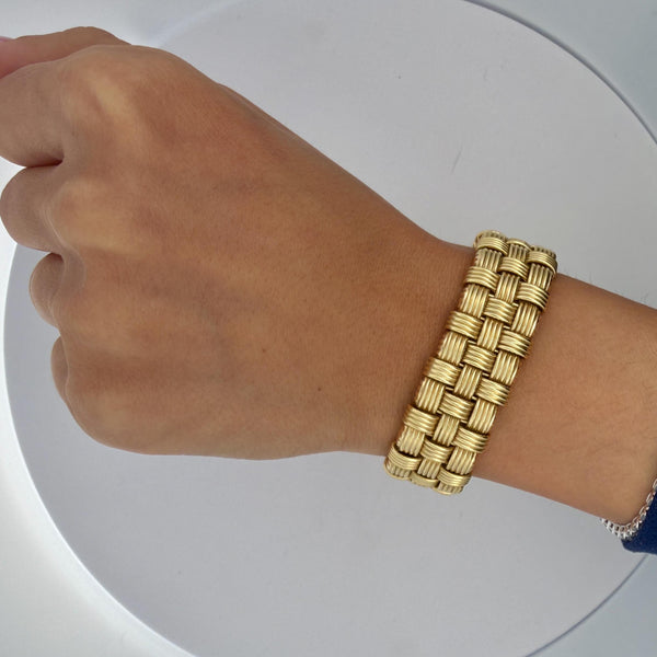 Italian 18K Gold Diamond Pave Clasp Woven Basket Bracelet