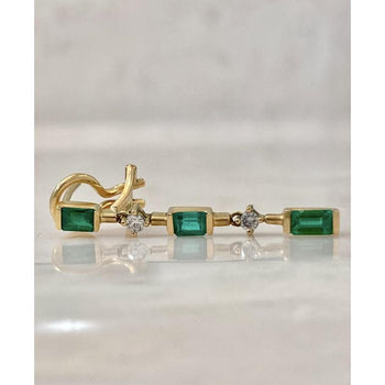 Boucles d’oreilles pendantes en émeraude naturelle, en or 14k, à fermoir clip – Assay Jewelers