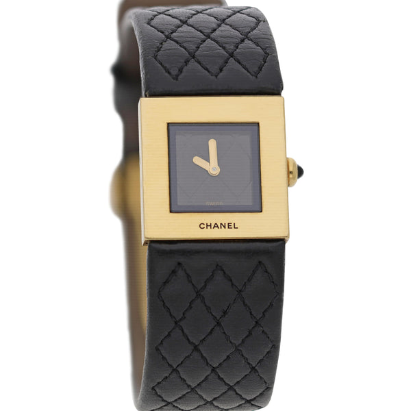 Vintage 1993 Chanel Matelasse H0109 18K Gold Black Dial Quilted Watch