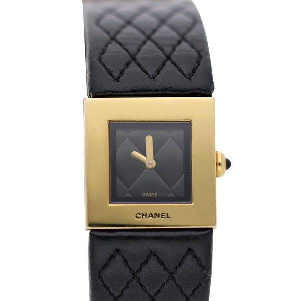 Vintage 1993 Chanel Matelasse H0109 18K Gold Black Dial Quilted Watch