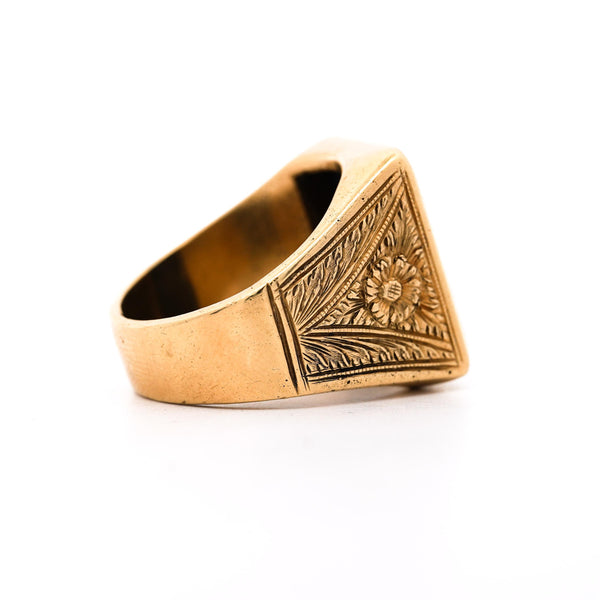 Vintage Lapis Lazuli 18K Gold Floral Engraved Square Mens Signet Ring