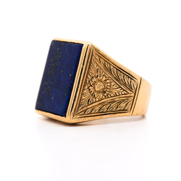 Vintage Lapis Lazuli 18K Gold Floral Engraved Square Mens Signet Ring