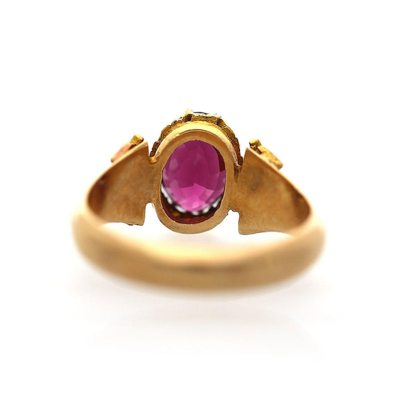 Vintage Oval Rodolite Garnet Victorian Revival in 18K Yellow Gold Solitaire Ring