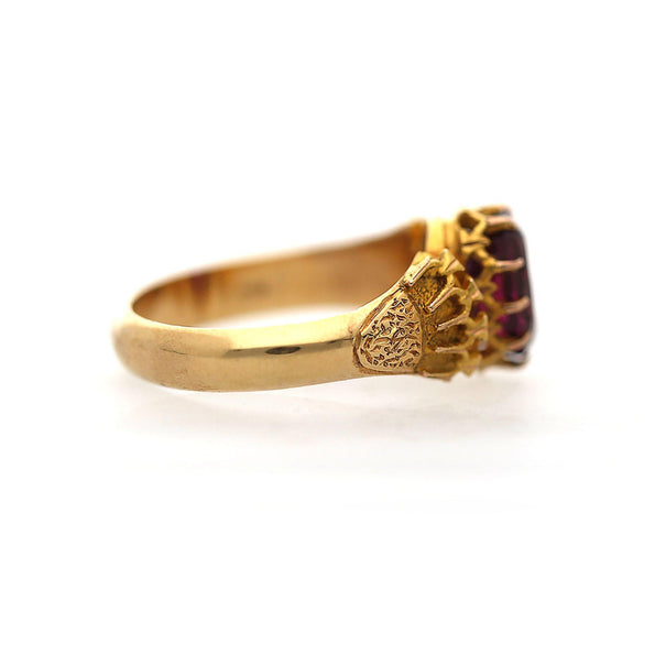 Vintage Oval Rodolite Garnet Victorian Revival in 18K Yellow Gold Solitaire Ring