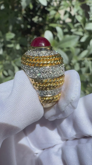 Vintage 5 Carat Cabochon Ruby, Diamond and 18K Gold Retro Bezel Rope Style Ring